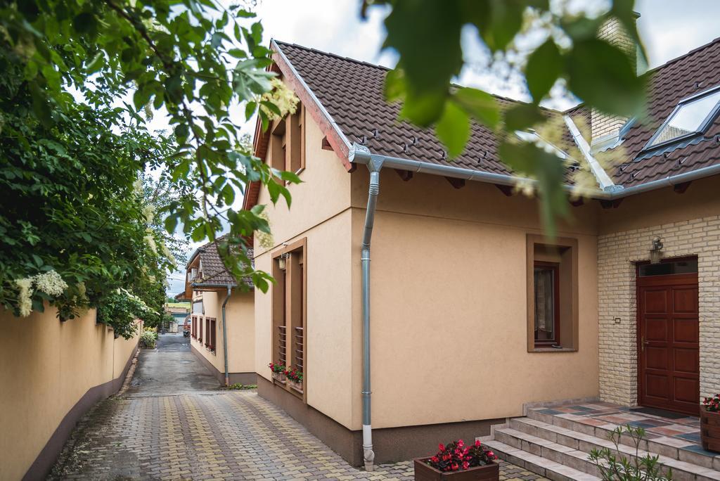 Szenti Vendégház Győr Exterior foto